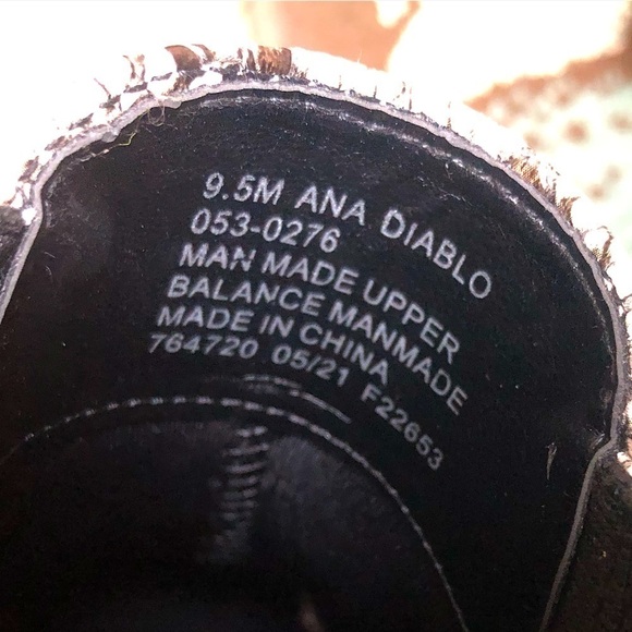 A.N.A NWOT’s Snakeskin Wedge Heeled Pointed Toe Boho Booties Size 9.5 - Picture 8 of 8